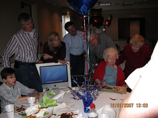 AUNT JANE'S 90TH BDAY 021